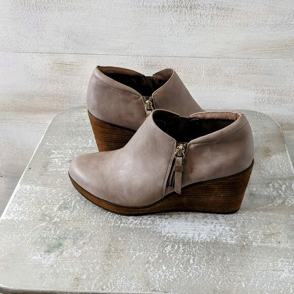 Dr. Scholl's Work It Taupe Wedge Zip Up Ankle Boot Size 9M - Picture 3 of 6